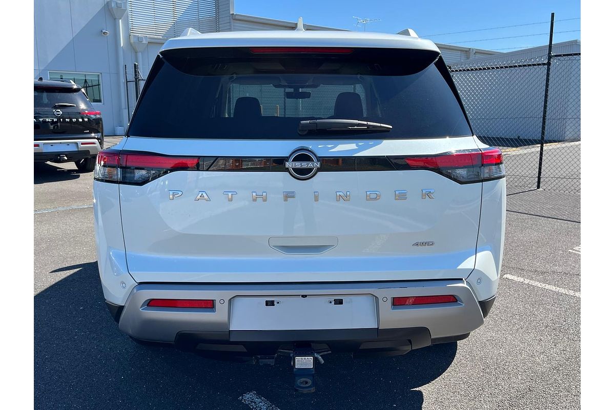 2023 Nissan Pathfinder Ti-L R53