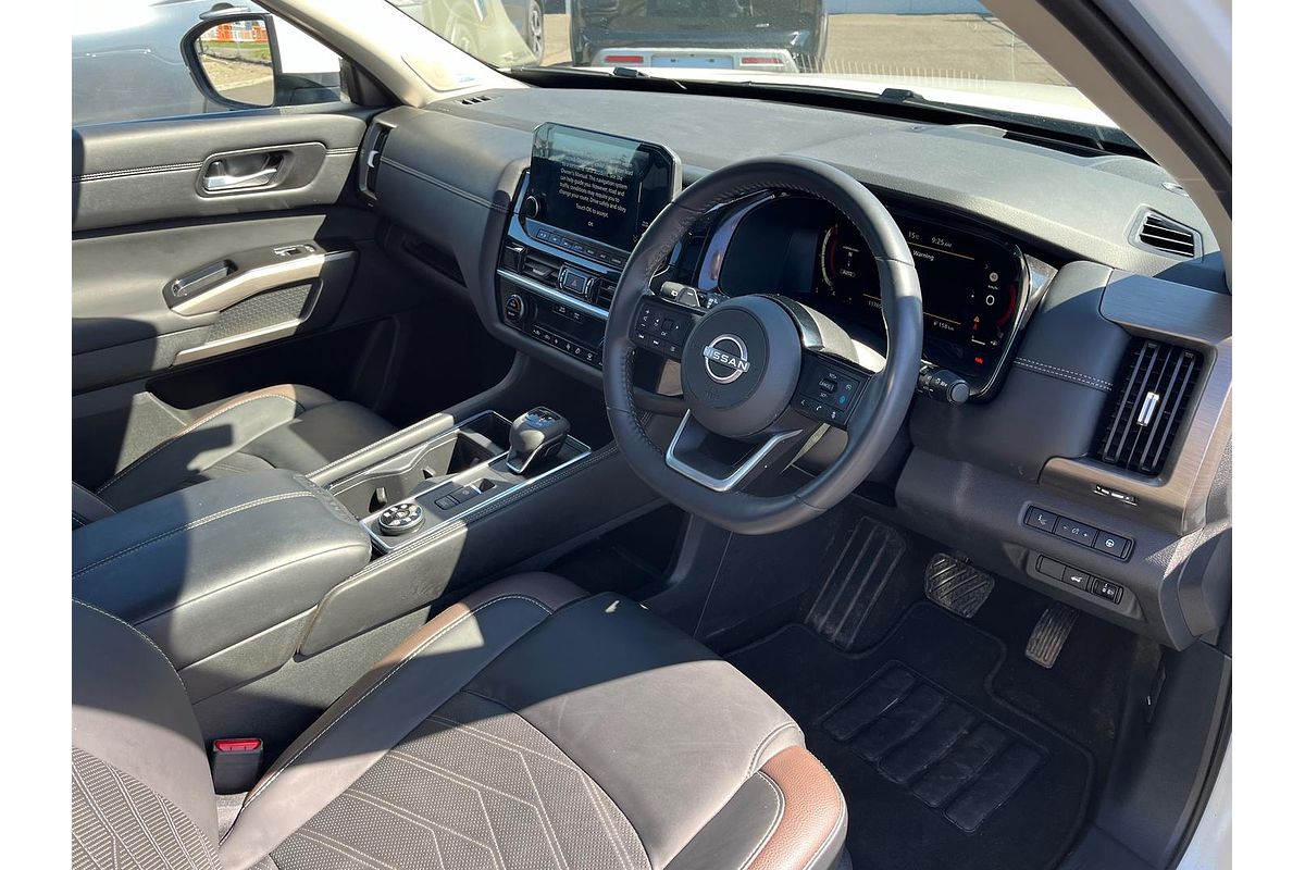 2023 Nissan Pathfinder Ti-L R53
