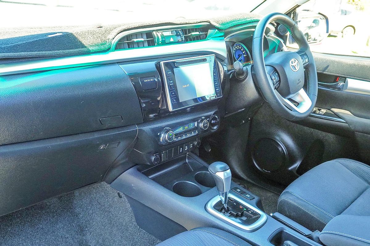 2016 Toyota Hilux SR5 GUN126R 4X4
