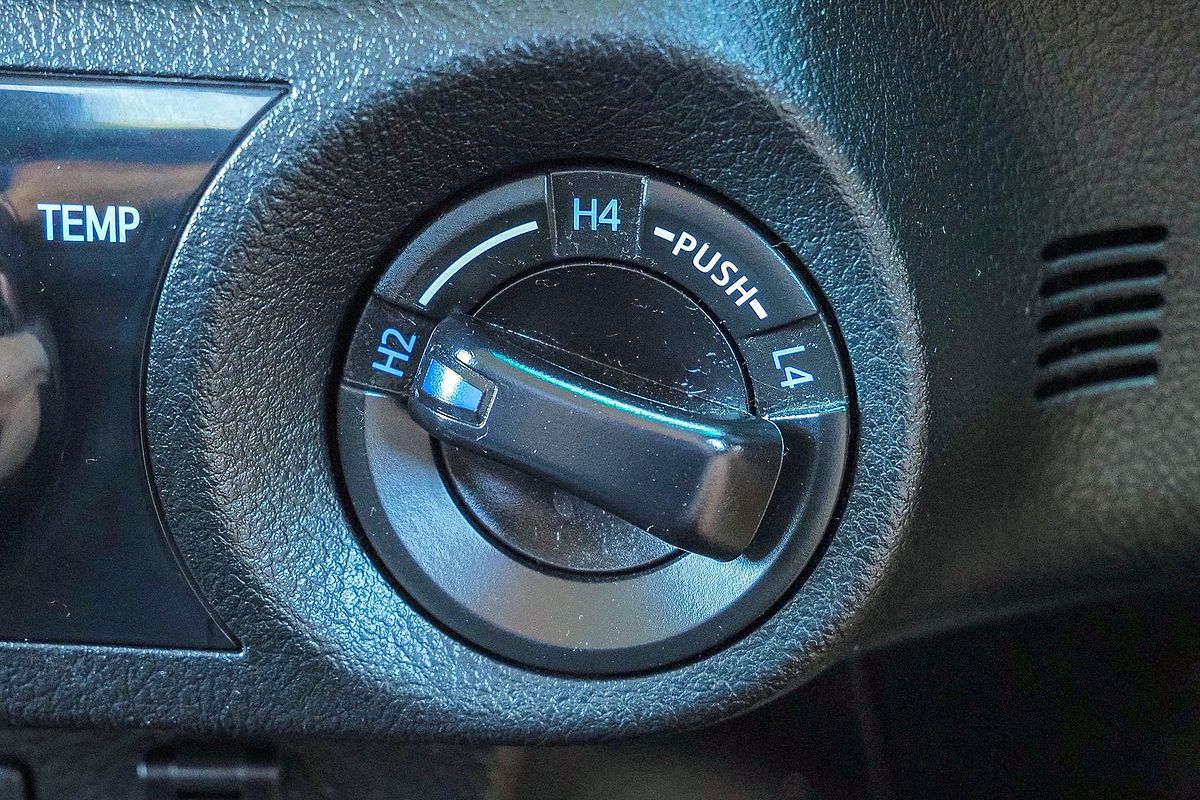 2016 Toyota Hilux SR5 GUN126R 4X4