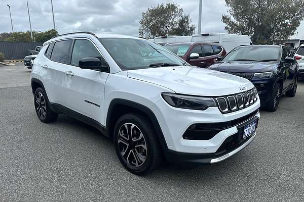 2023 Jeep Compass Limited M6