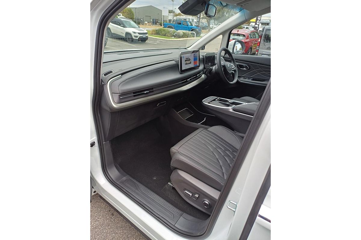 2024 LDV MIFA Executive