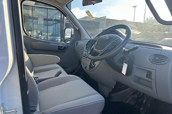 2023 LDV V80   SWB