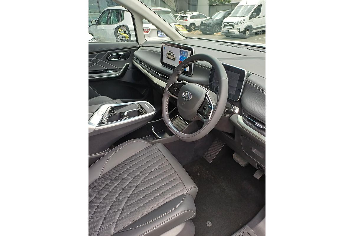 2024 LDV MIFA Executive