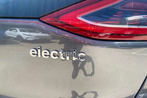 2018 Hyundai IONIQ Electric Elite AE.2