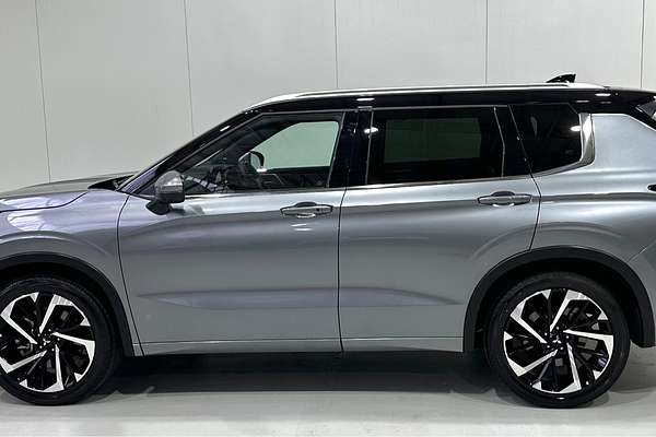 2023 Mitsubishi Outlander Exceed Tourer ZM