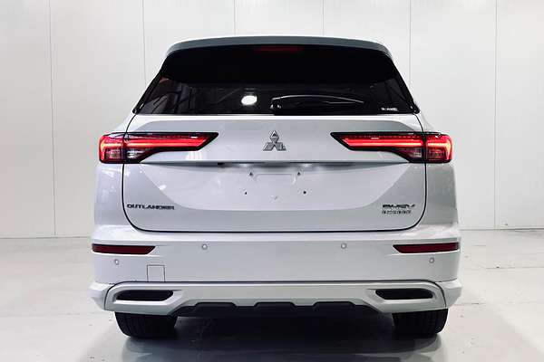 2022 Mitsubishi Outlander PHEV Exceed ZM