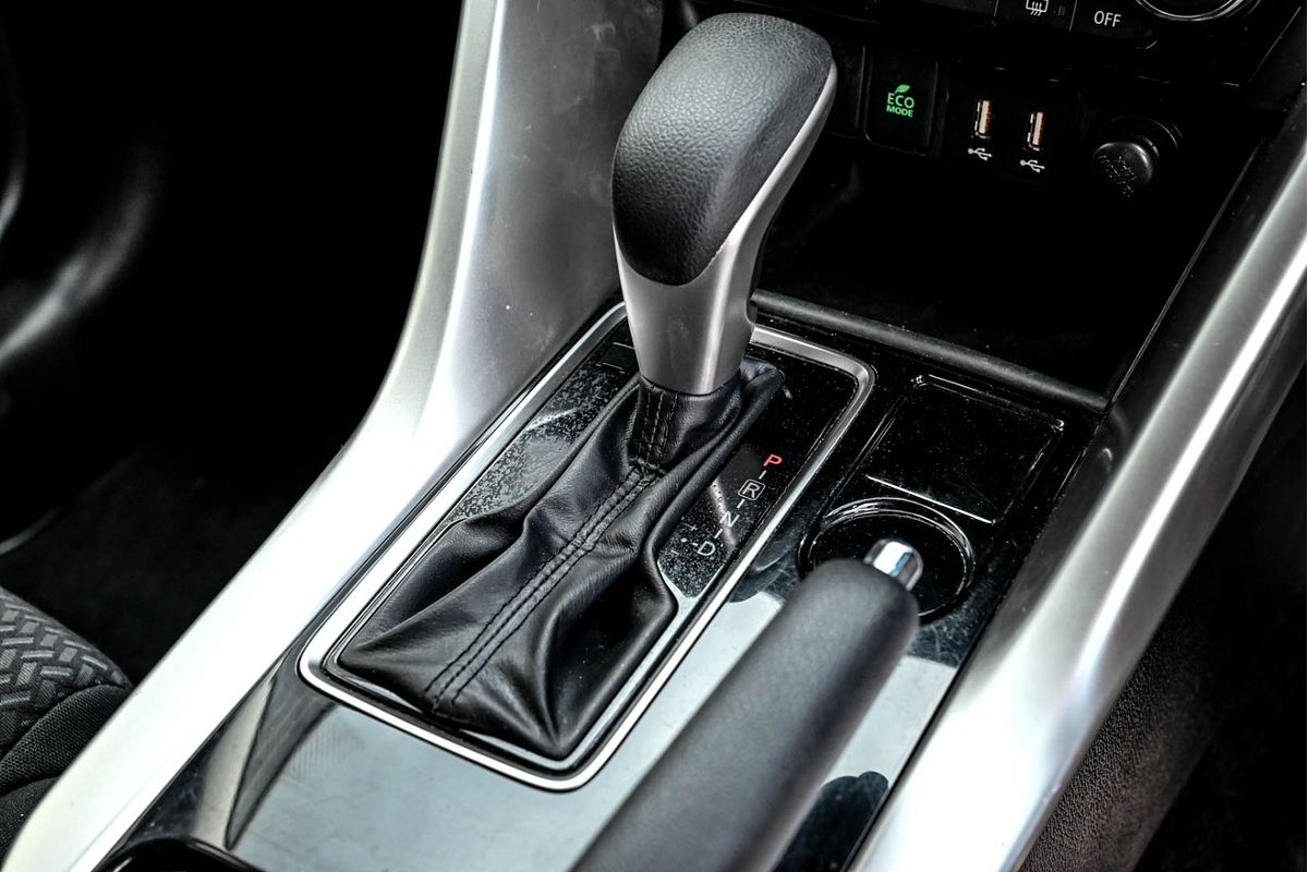 2021 Mitsubishi Eclipse Cross ES YB