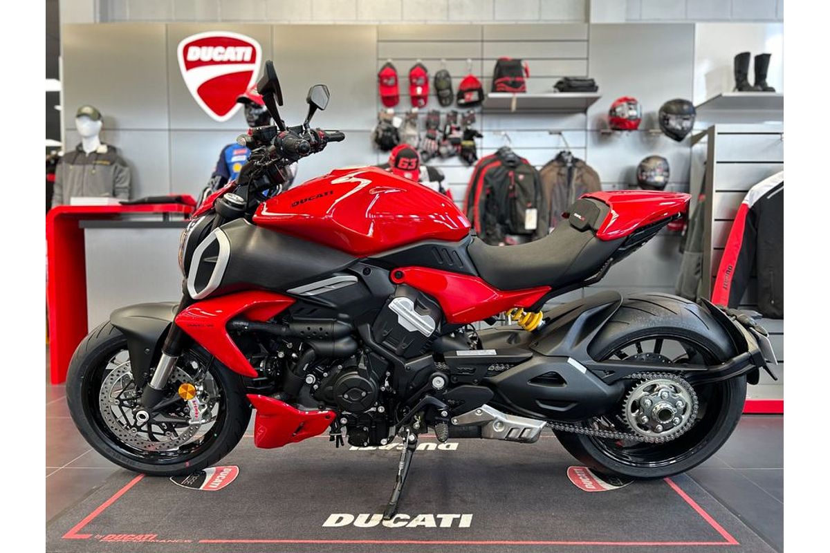 2024 Ducati DIAVEL V4