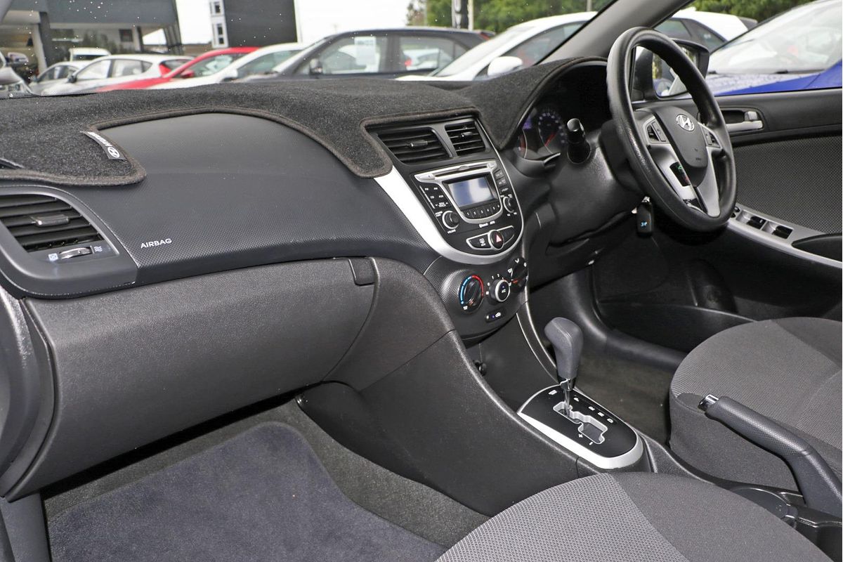 2012 Hyundai Accent Active RB