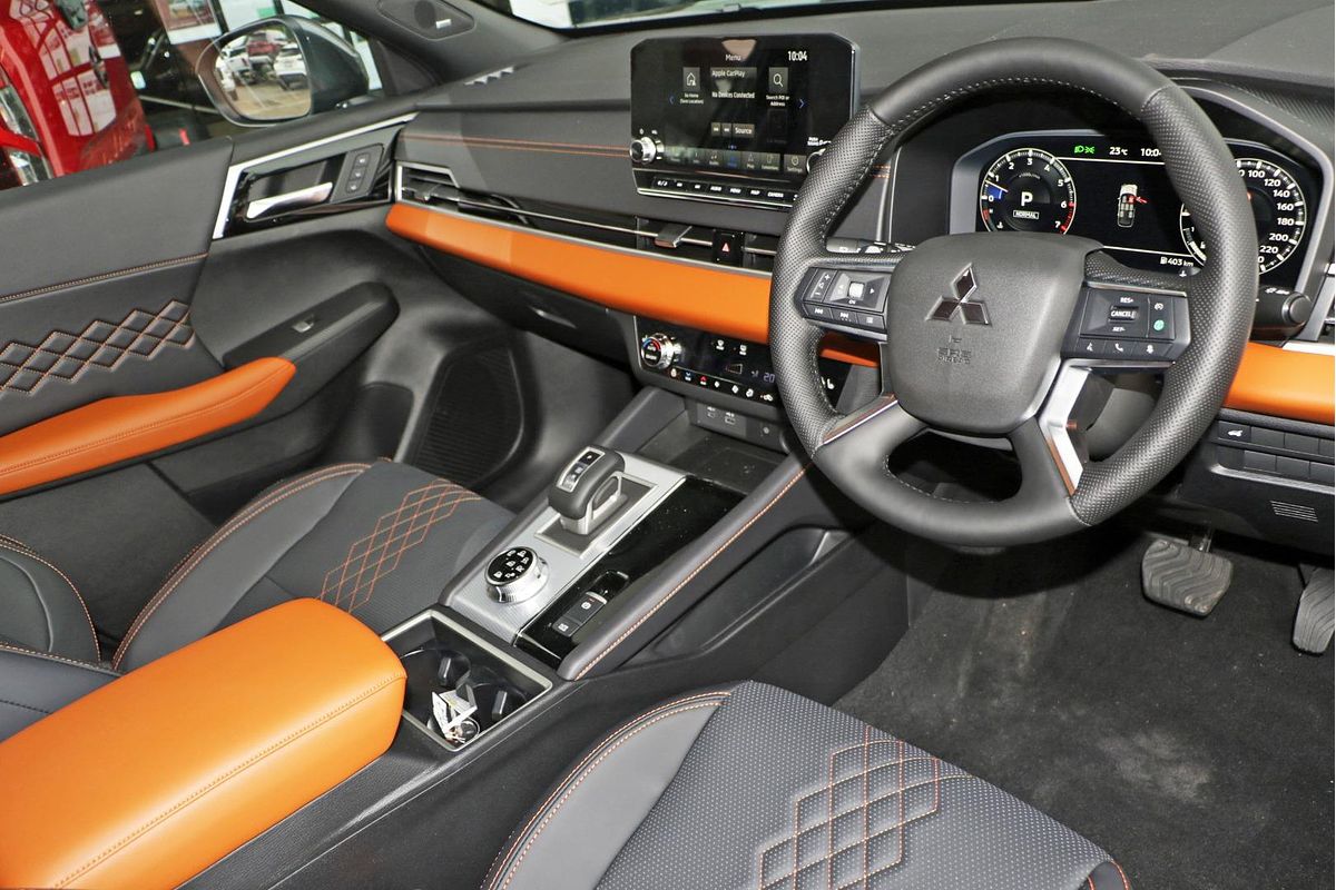 2024 Mitsubishi Outlander Exceed Tourer ZM