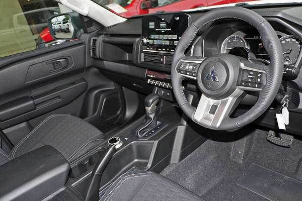 2024 Mitsubishi Triton GLX-R MV 4X4