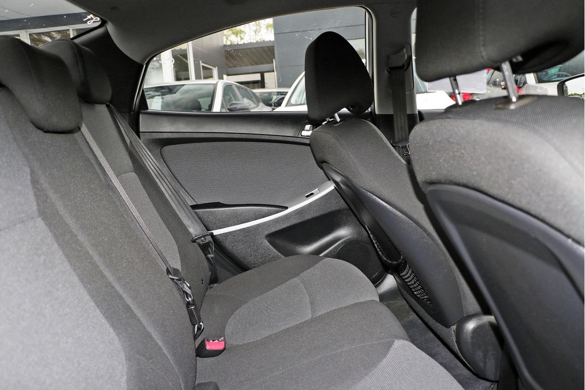 2012 Hyundai Accent Active RB