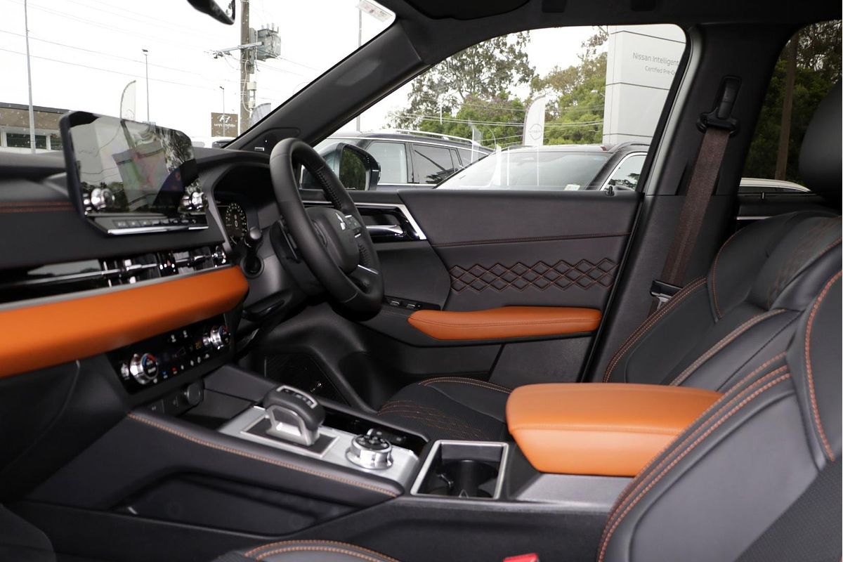 2024 Mitsubishi Outlander Exceed Tourer ZM