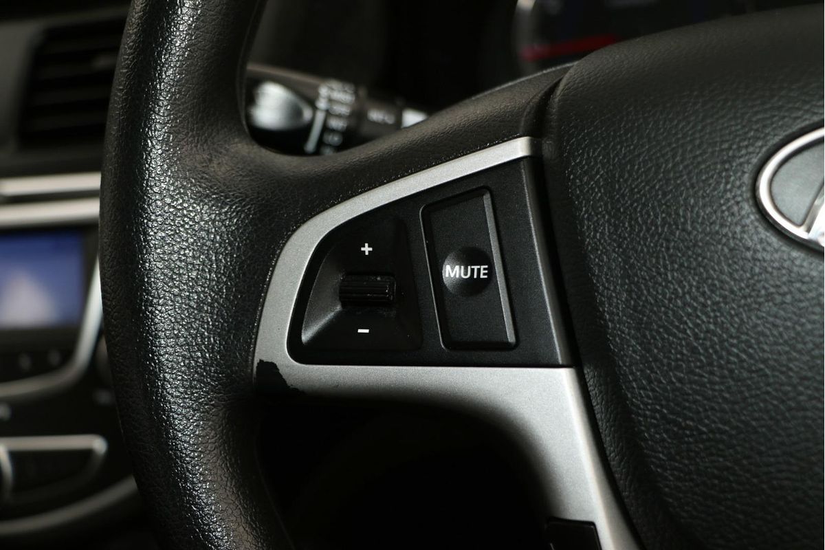 2012 Hyundai Accent Active RB