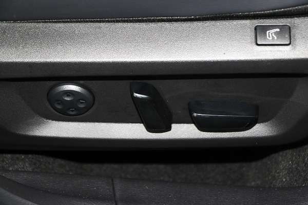 2024 Mitsubishi Outlander Exceed Tourer ZM