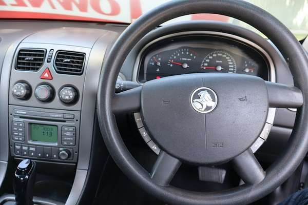 2004 Holden Commodore Acclaim VY II