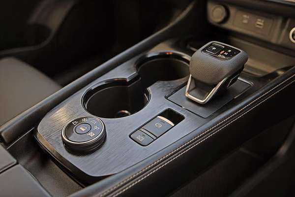 2024 Nissan X-TRAIL ST-L T33
