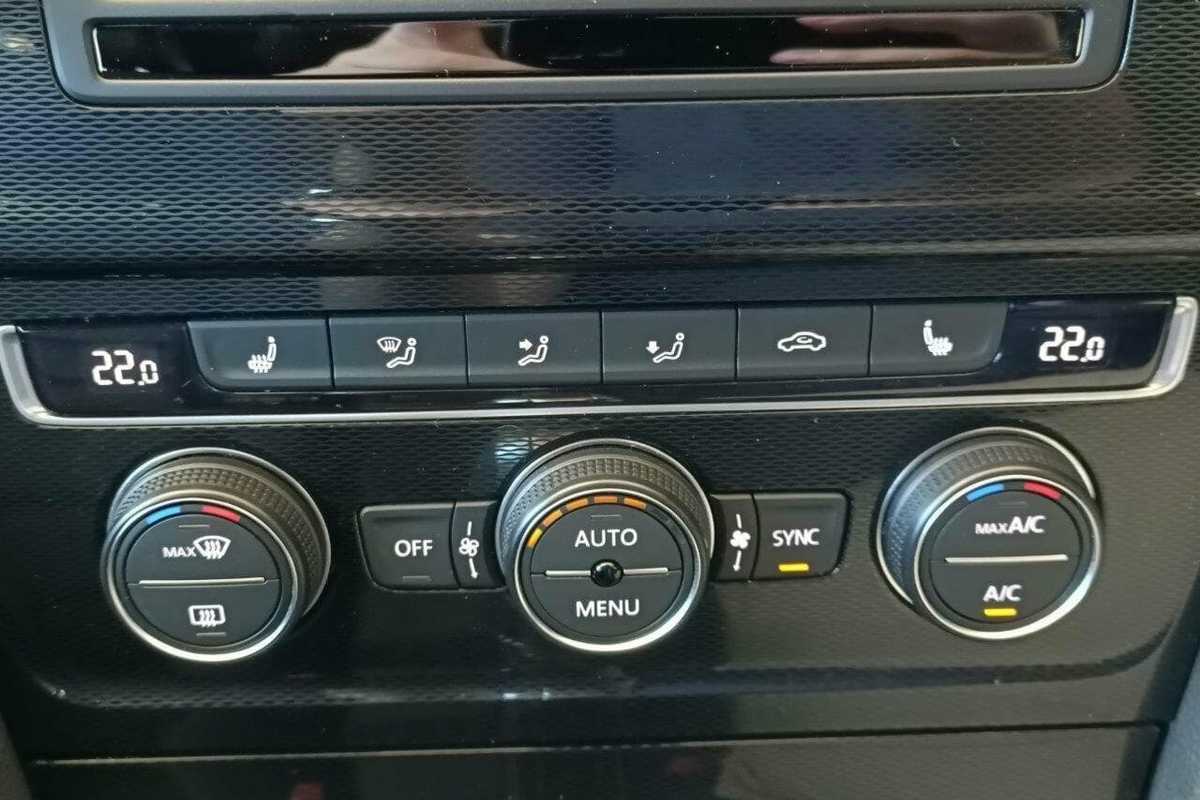 2016 Volkswagen GOLF GTI 7