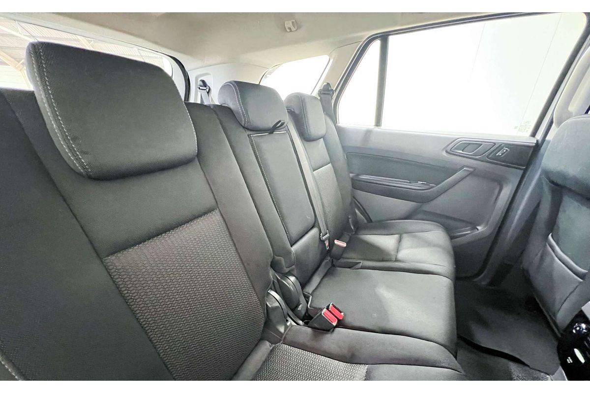 2016 Ford Everest Ambiente UA