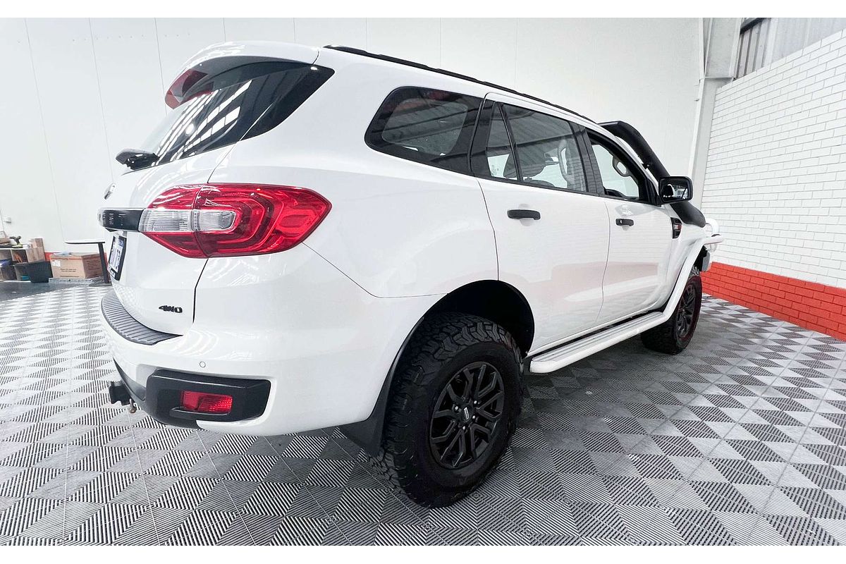 2016 Ford Everest Ambiente UA