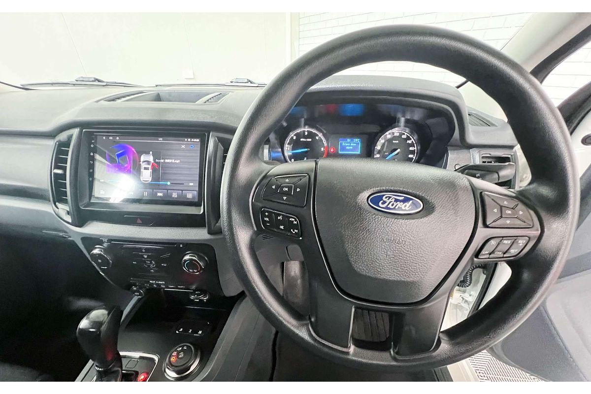 2016 Ford Everest Ambiente UA