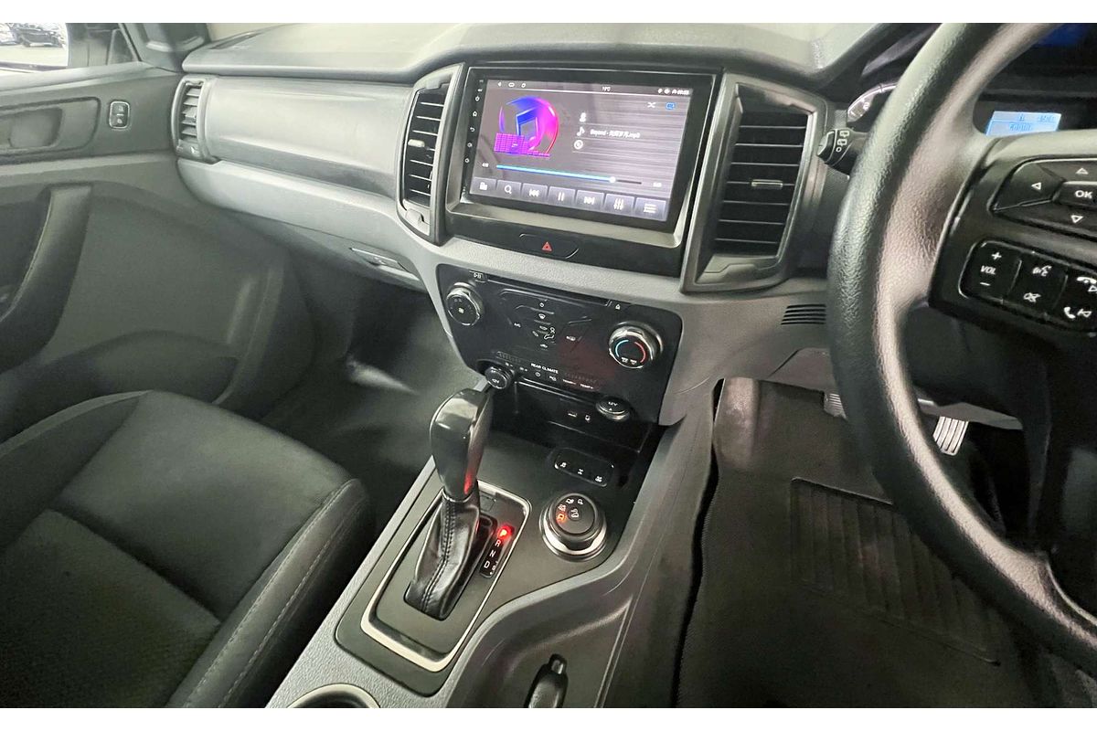 2016 Ford Everest Ambiente UA