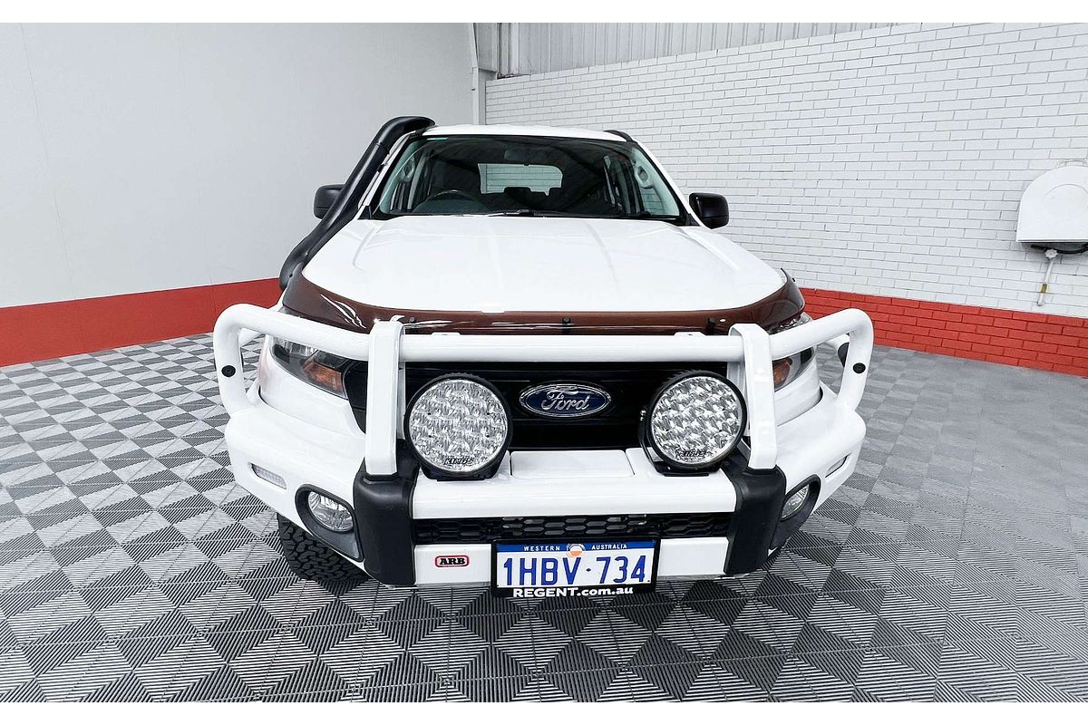 2016 Ford Everest Ambiente UA