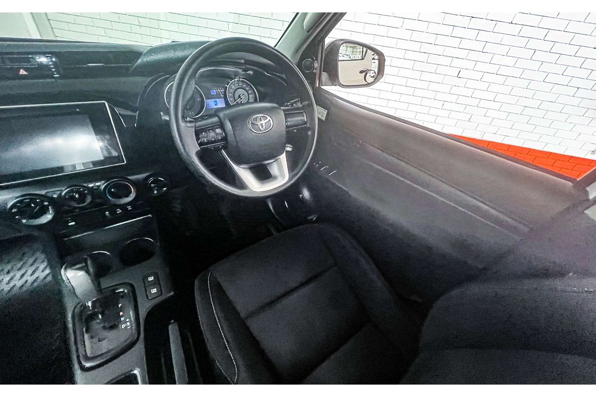 2018 Toyota Hilux SR GUN126R 4X4