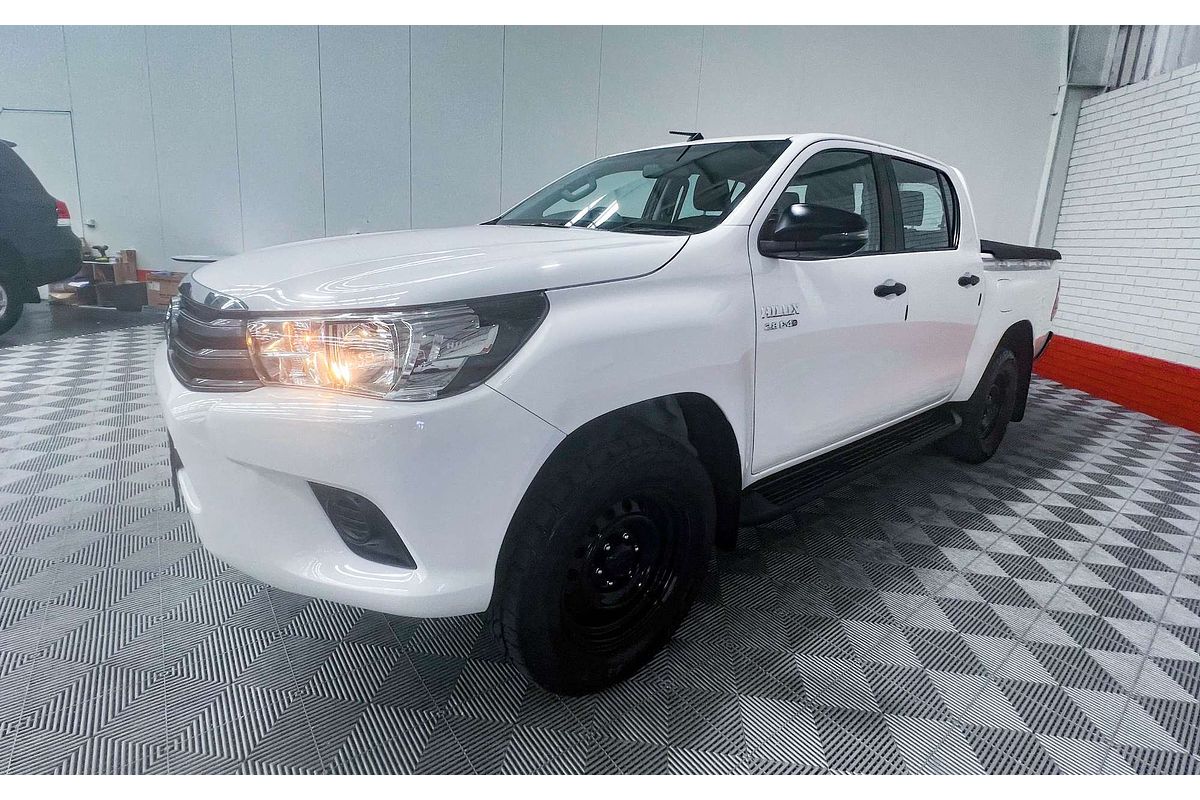 2018 Toyota Hilux SR GUN126R 4X4