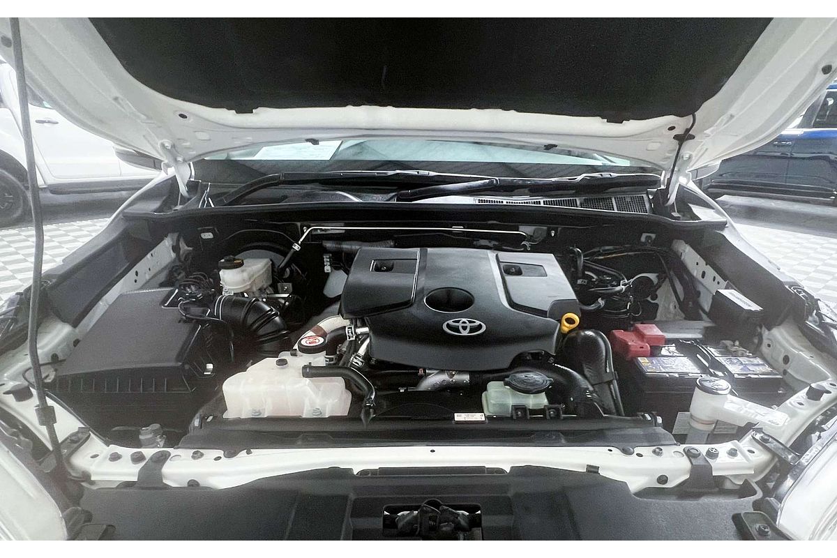 2018 Toyota Hilux SR GUN126R 4X4