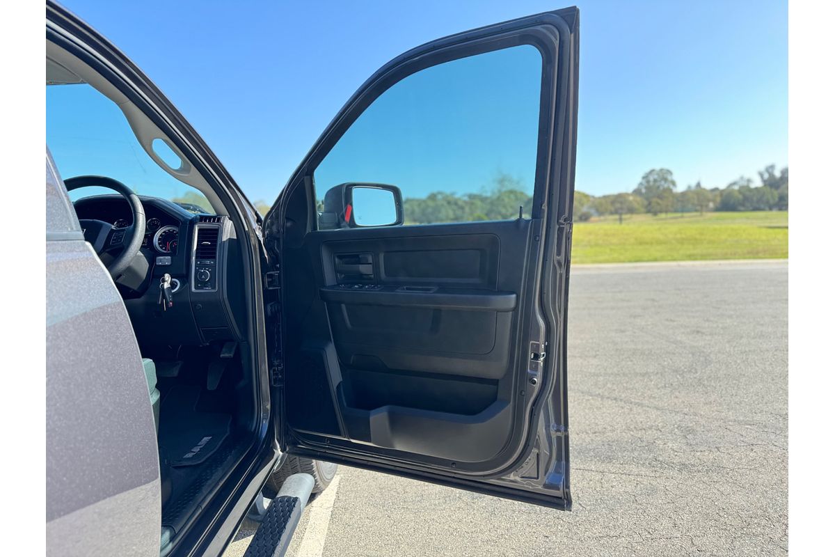 2022 RAM 1500 Express RamBox DS 4X4 SWB
