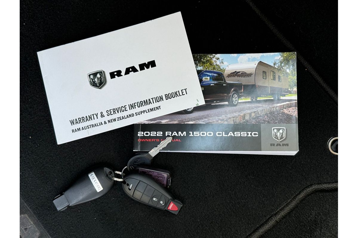 2022 RAM 1500 Express RamBox DS 4X4 SWB
