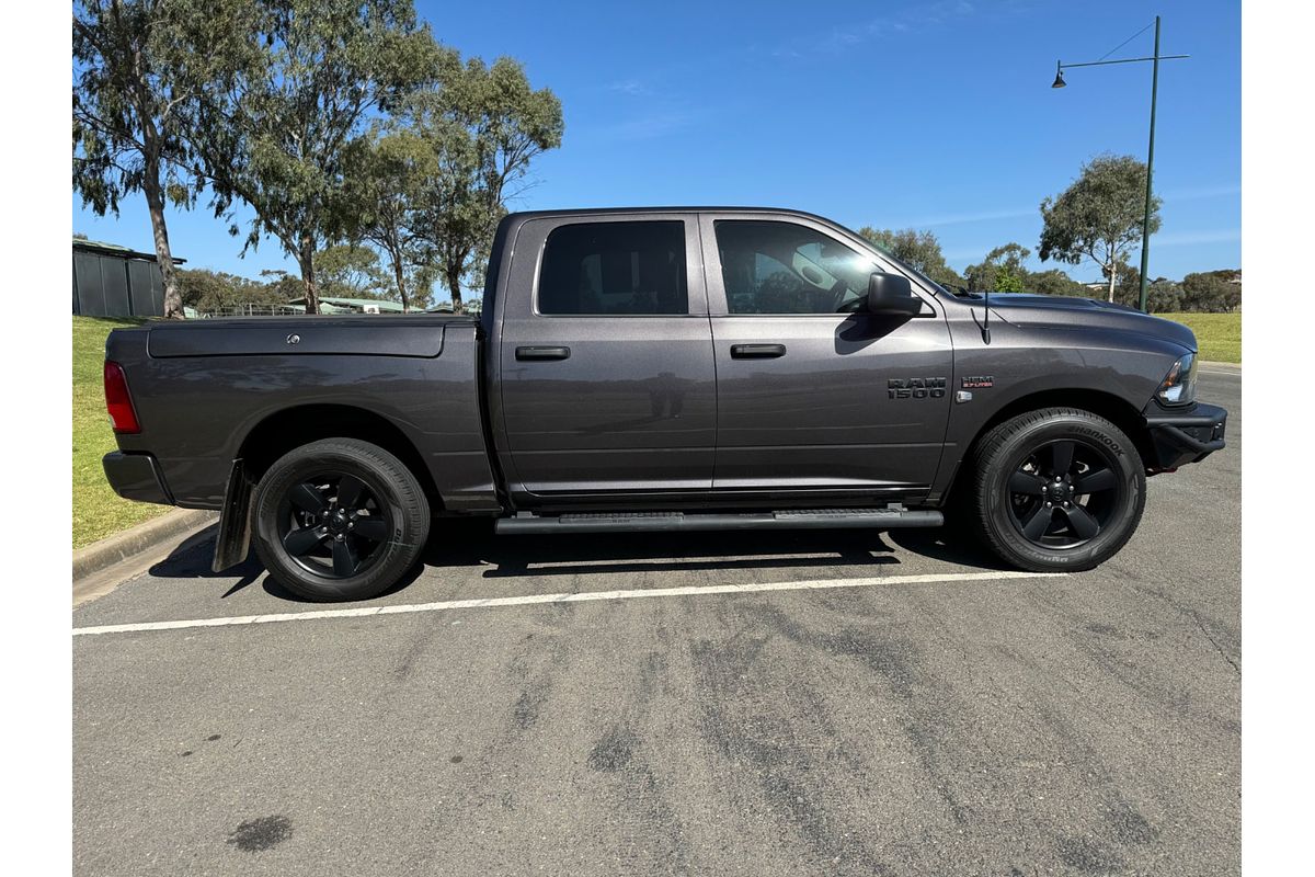 2022 RAM 1500 Express RamBox DS 4X4 SWB