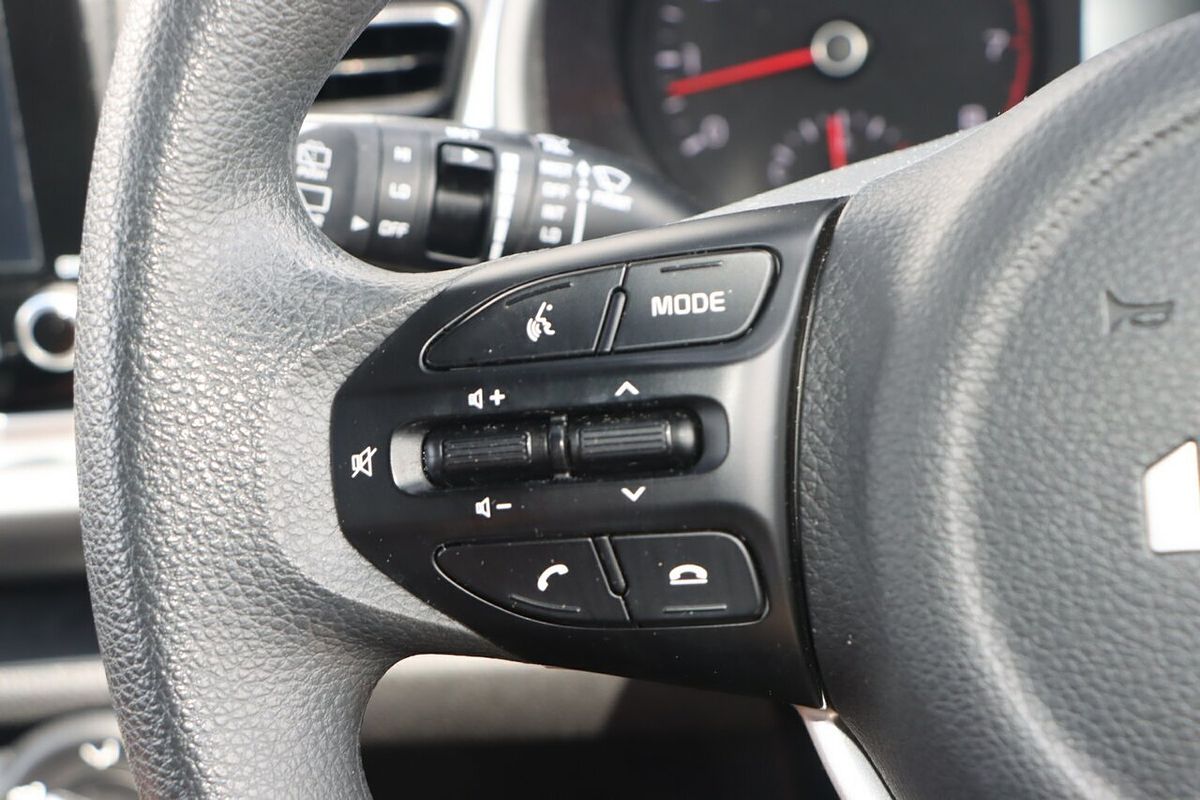 2022 Kia Rio S YB