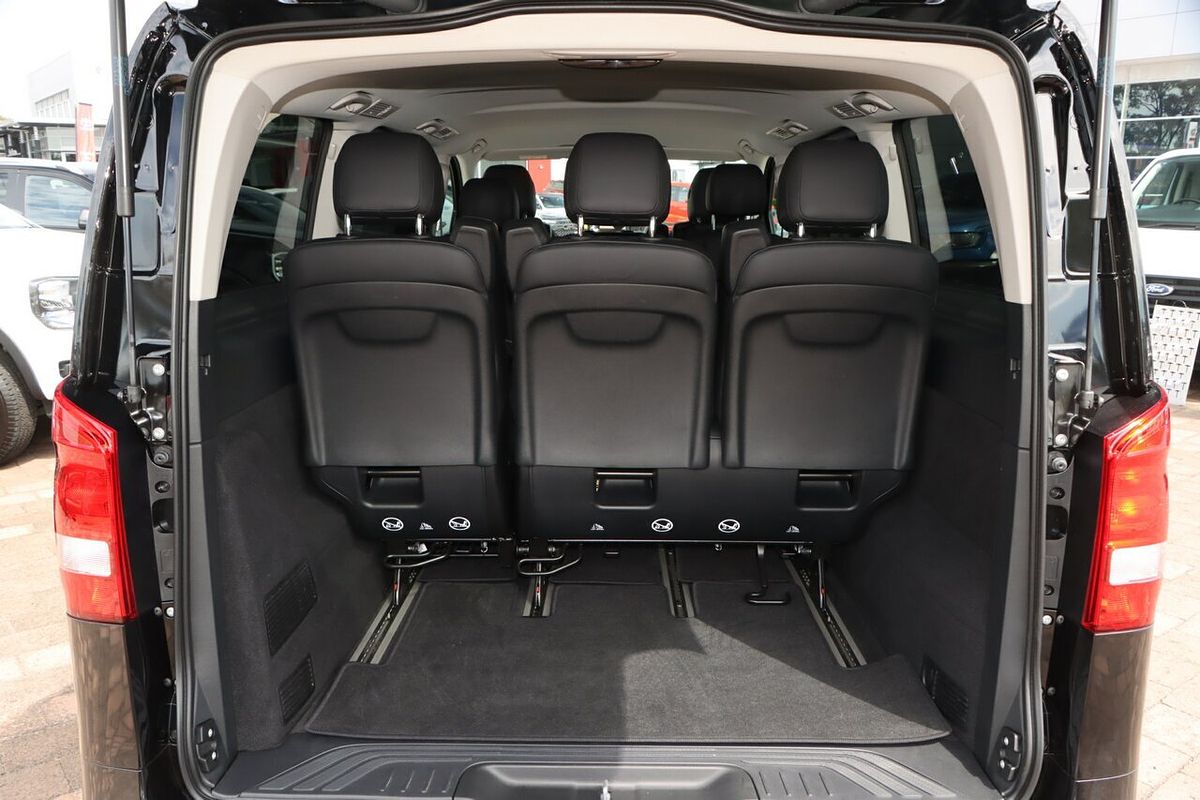 2019 Mercedes-Benz Valente 116CDI 447
