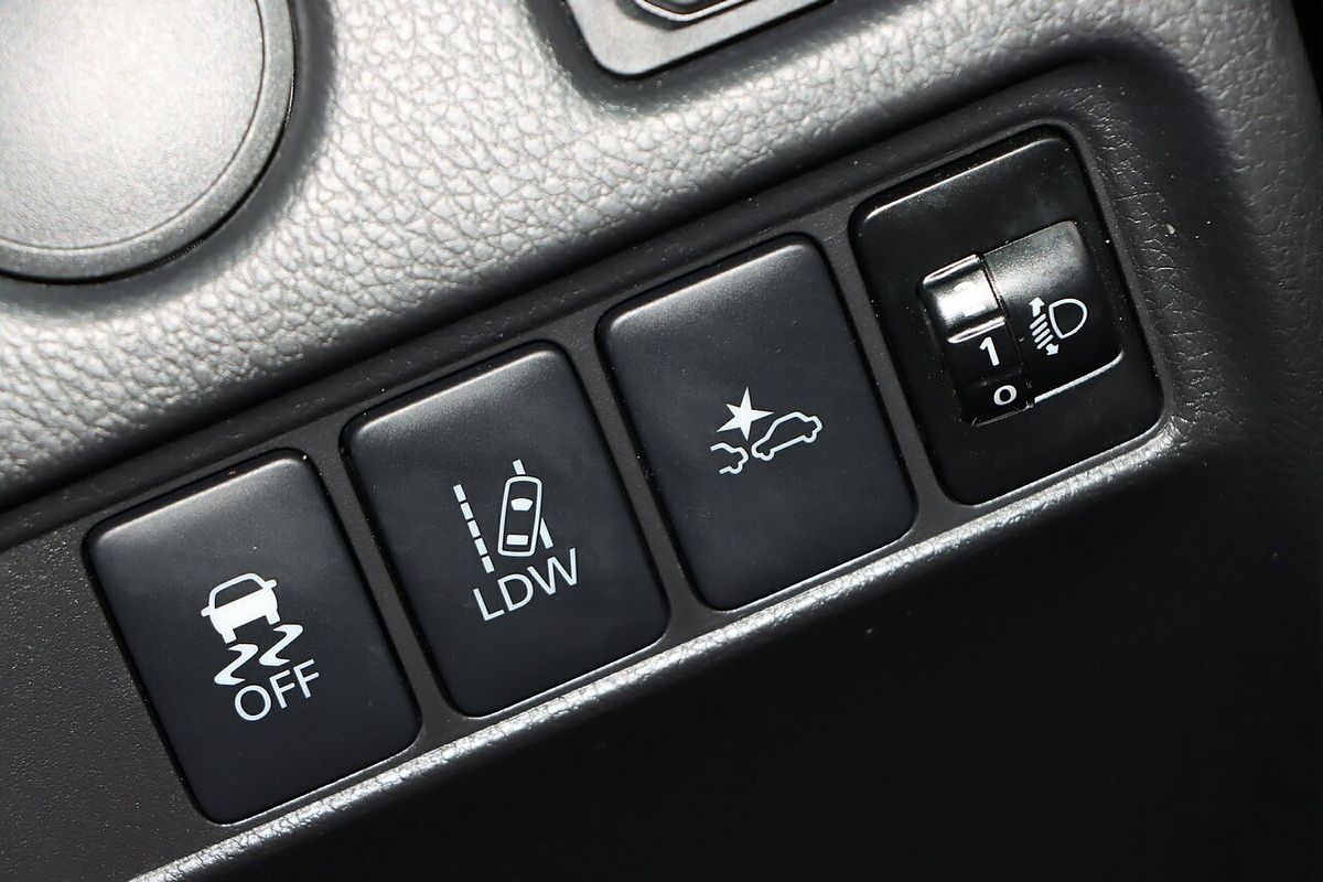 2019 Mitsubishi Triton GLS MR 4X4
