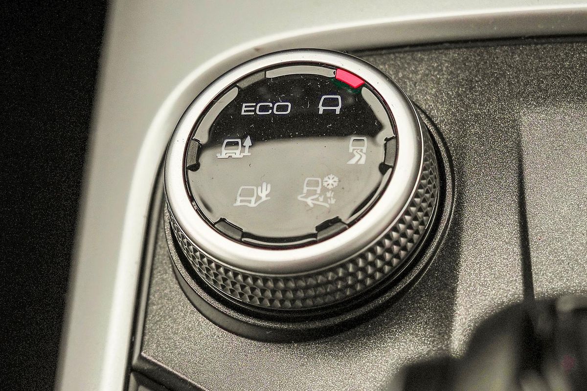 2023 GWM Tank 300 Ultra Hybrid P01