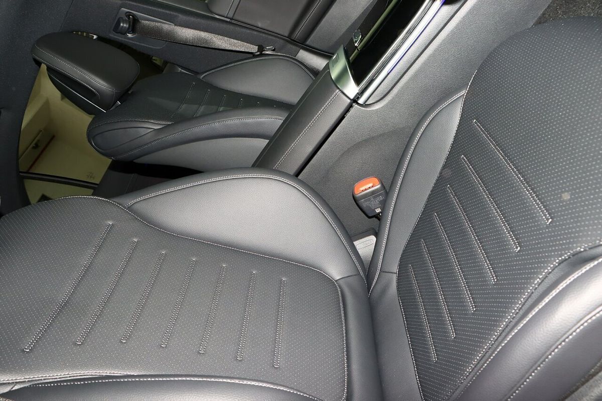 2022 Mercedes-Benz C-Class C200 W206