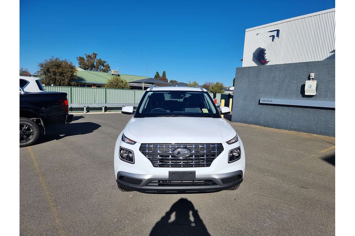 2024 Hyundai Venue Elite QX.V5