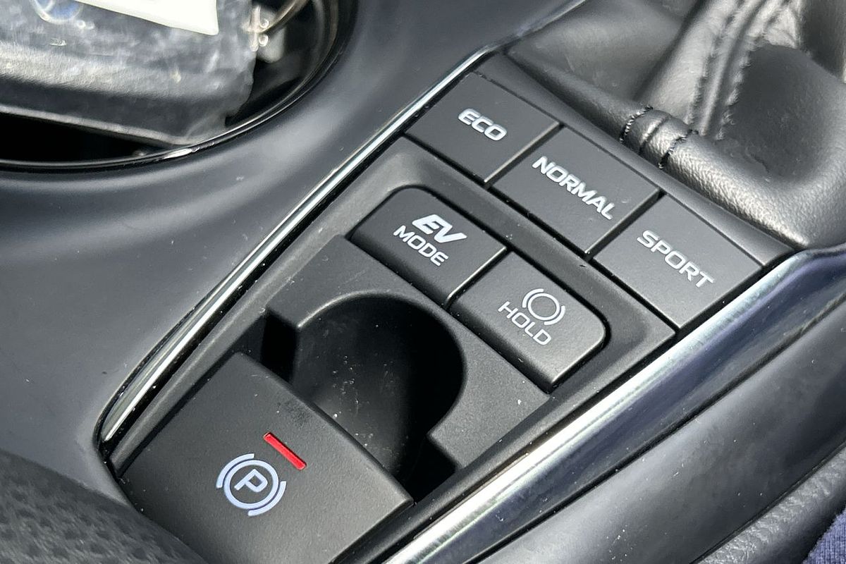 2020 Toyota Camry Ascent AXVH71R
