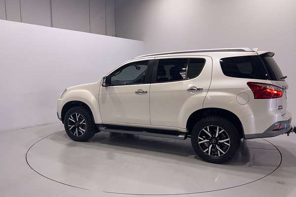 2019 Isuzu MU-X LS-T