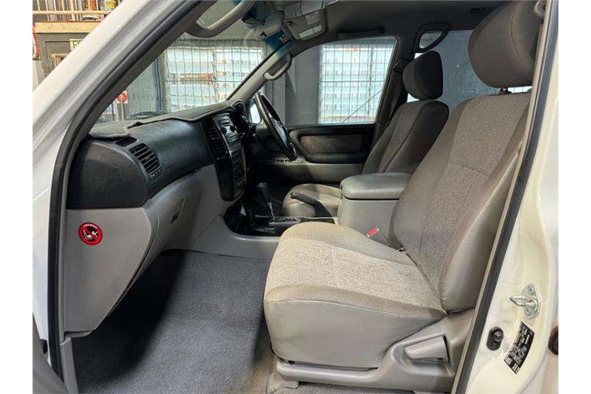 2006 Toyota Landcruiser GXL HDJ100R