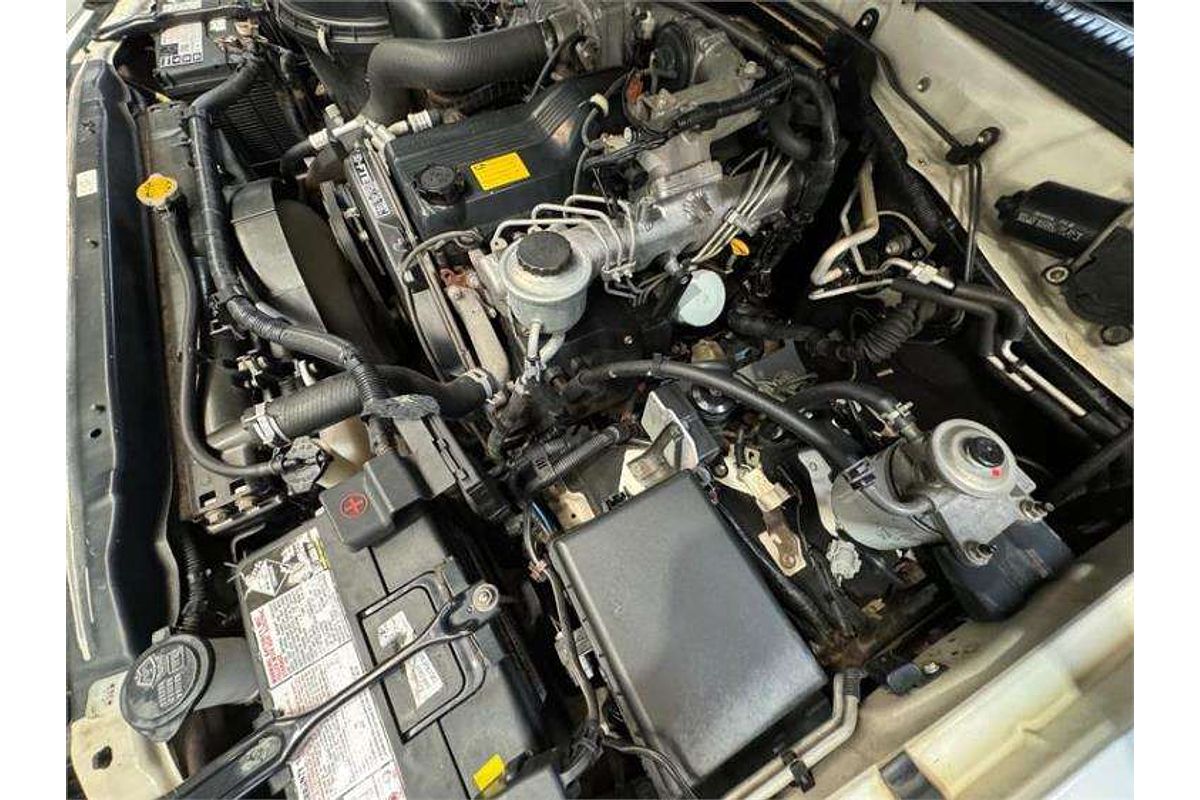 2006 Toyota Landcruiser GXL HDJ100R