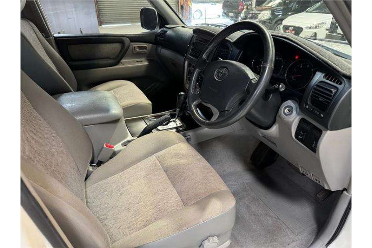 2006 Toyota Landcruiser GXL HDJ100R