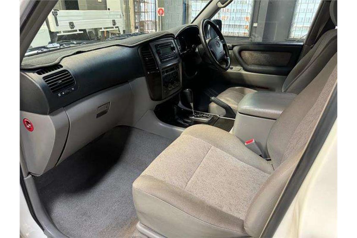 2006 Toyota Landcruiser GXL HDJ100R