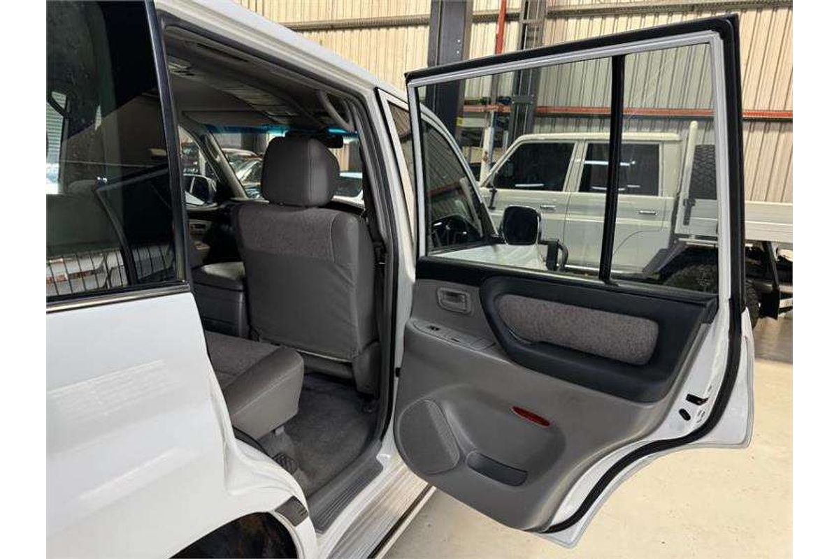 2006 Toyota Landcruiser GXL HDJ100R