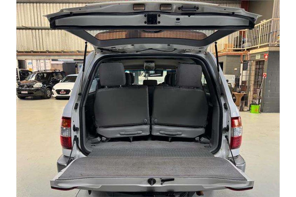 2006 Toyota Landcruiser GXL HDJ100R