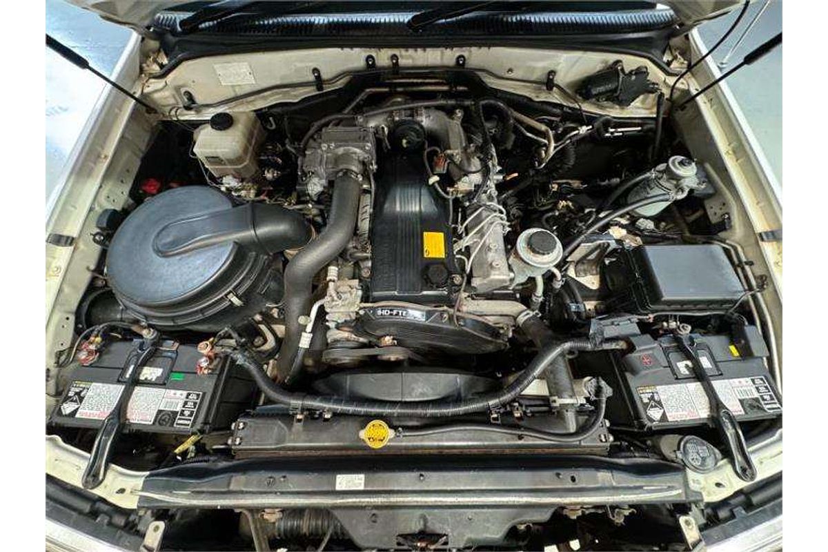 2006 Toyota Landcruiser GXL HDJ100R