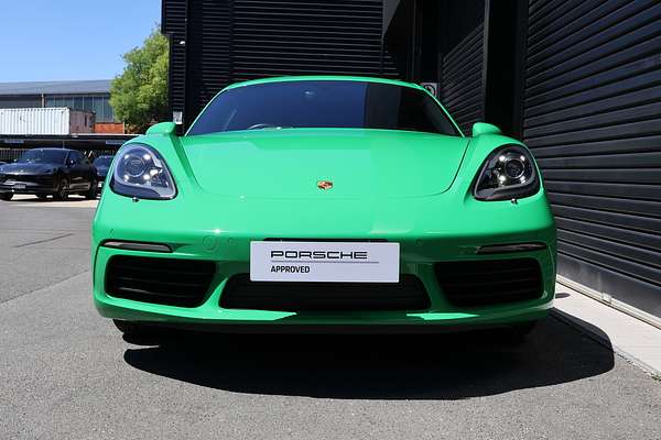 2021 Porsche 718 Cayman 982